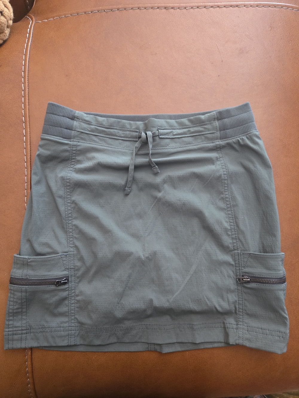 Athleta Hiking Skirt Utility Dark Olive Green Women's Size 4